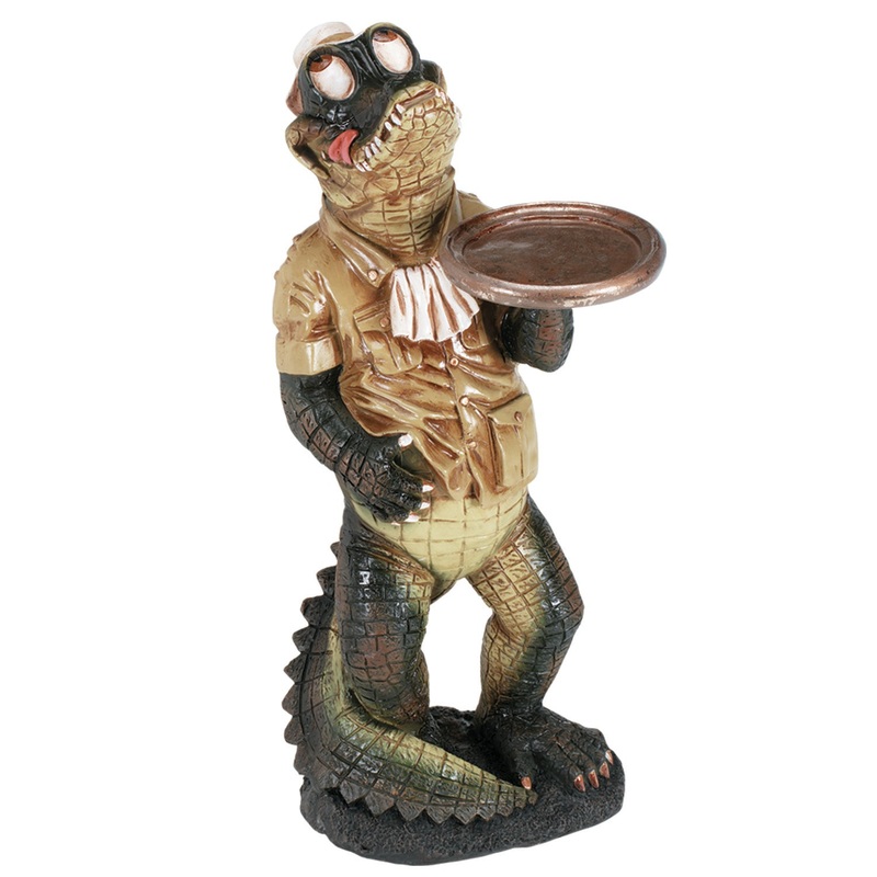 35″ H GATOR WAITER