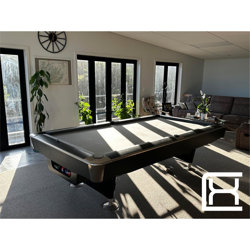Tournament Knight Pool Table